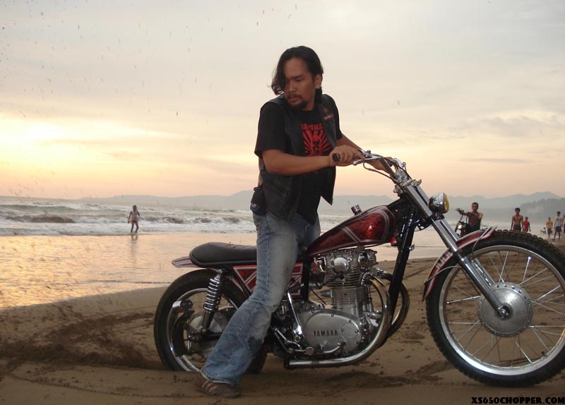 “Red Batik” XS650 ’73, My Dream Come True